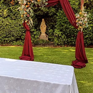 ARCO FLORAL TONOS BURDEO ARC55