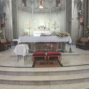 Decoración Floral de iglesia Clásica parroquia San Lázaro DI775